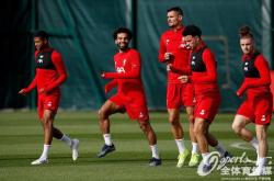 开云体育APP下载-里昂主场告捷，卫冕冠军依旧稳坐榜首的简单介绍