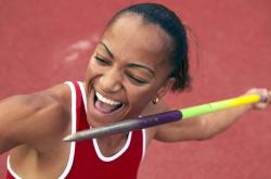 开云APP-沙漠雄狮的怒吼，拉亚关键时刻挺身而出，阿尔及利亚新星闪耀圣西罗