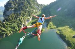 开云体育官方网站-突尼斯收割克罗地亚，一场战术胜利与斯通斯的生涯之夜