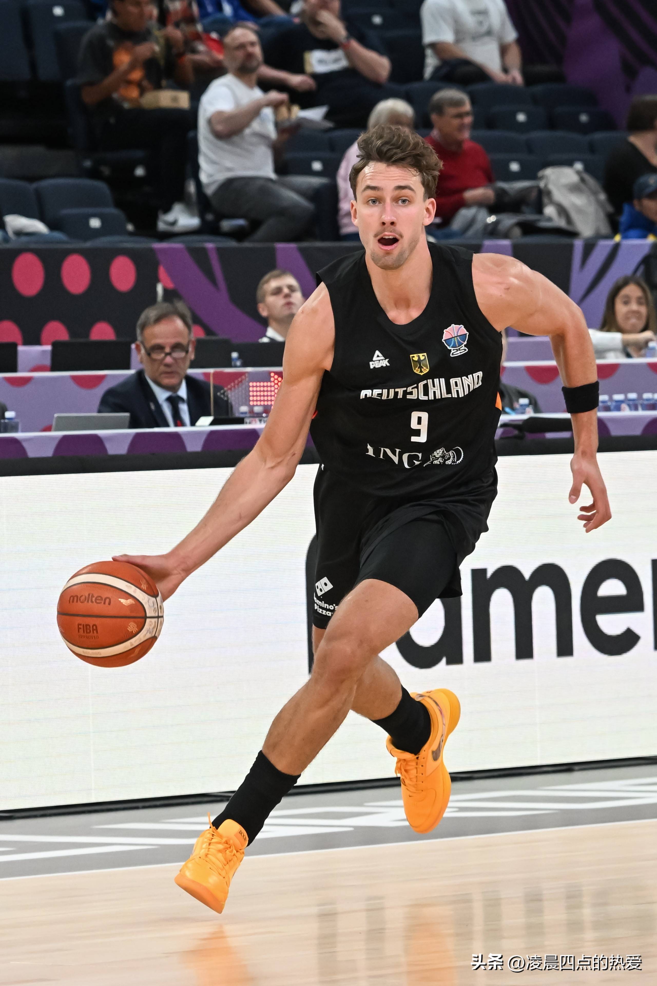 包含瑞典队踢出精彩比赛,多点开花获胜的词条 包含瑞典队踢出精彩比赛,多点开花获胜的词条