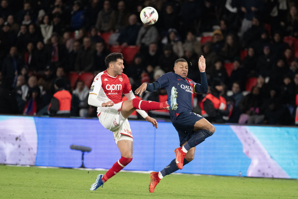 摩纳哥足球俱乐部备战接下来的比赛 摩纳哥足球俱乐部备战接下来的比赛