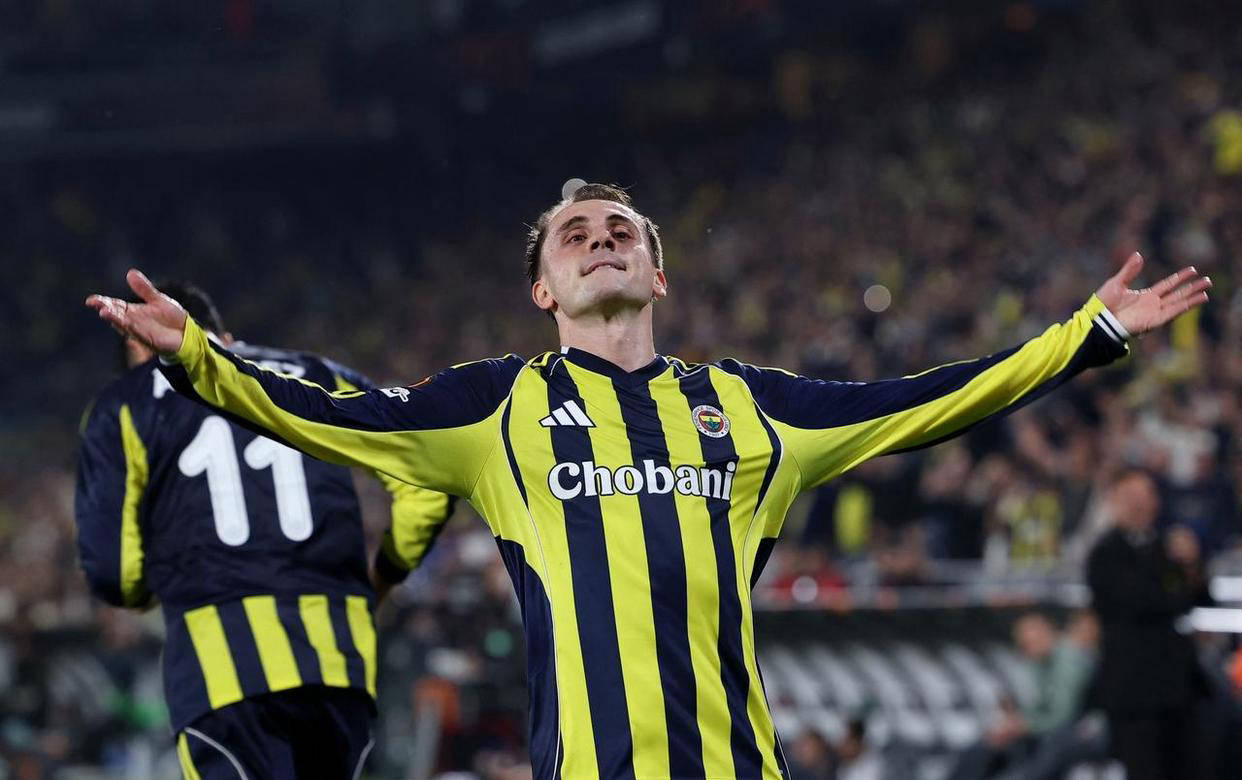 斯图加特客场逆转,取得关键三分 斯图加特客场逆转,取得关键三分