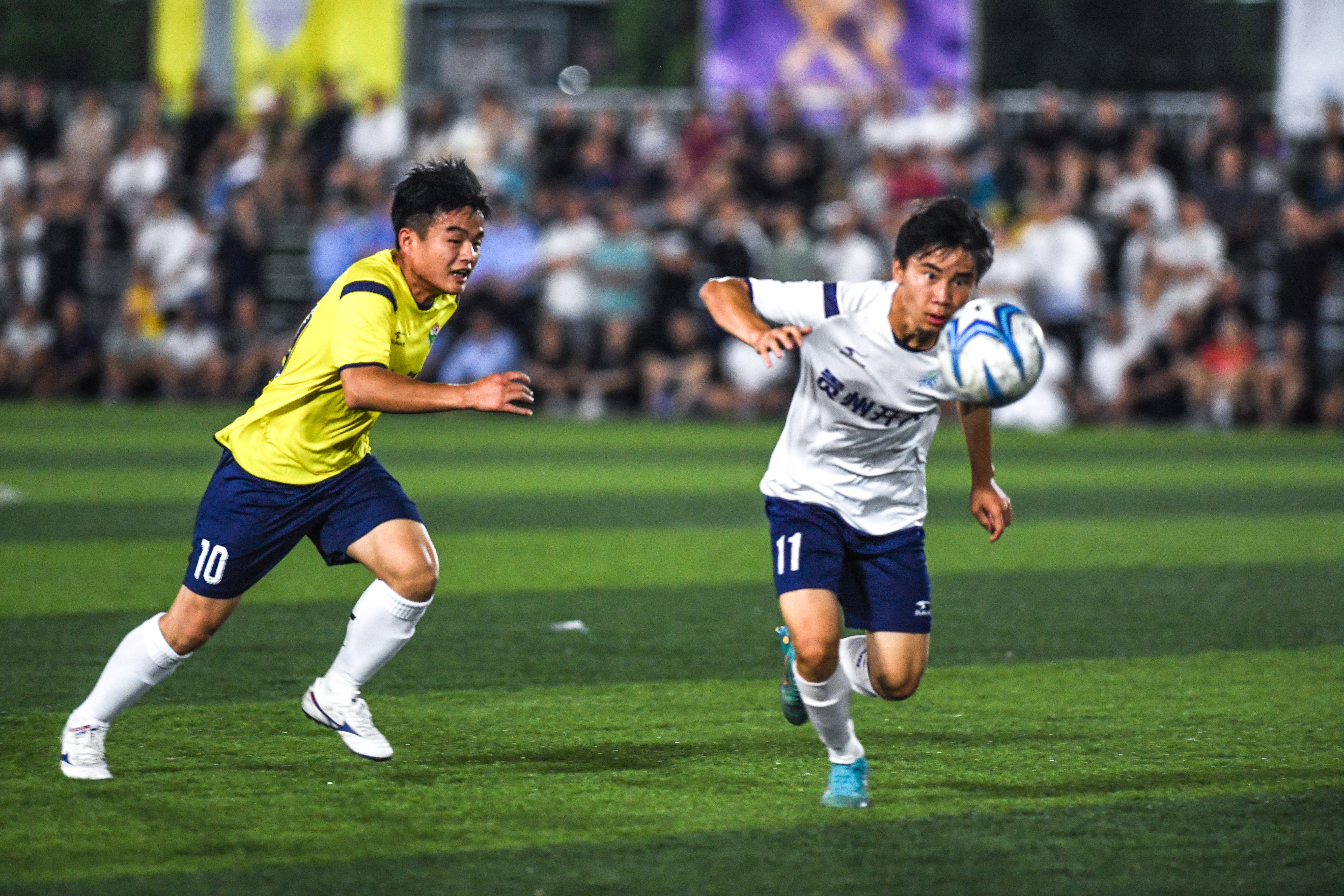 世界各地人们对足球赛事的热情与日俱增的简单介绍 世界各地人们对足球赛事的热情与日俱增的简单介绍