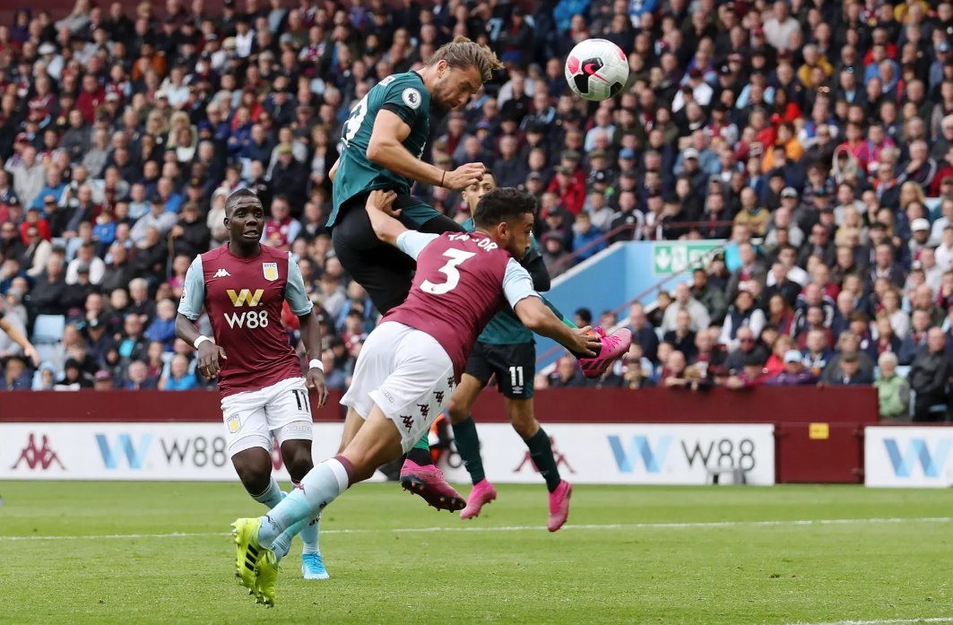 关于卡迪夫城客场惨遭大败,保级形势岌岌可危的信息 关于卡迪夫城客场惨遭大败,保级形势岌岌可危的信息