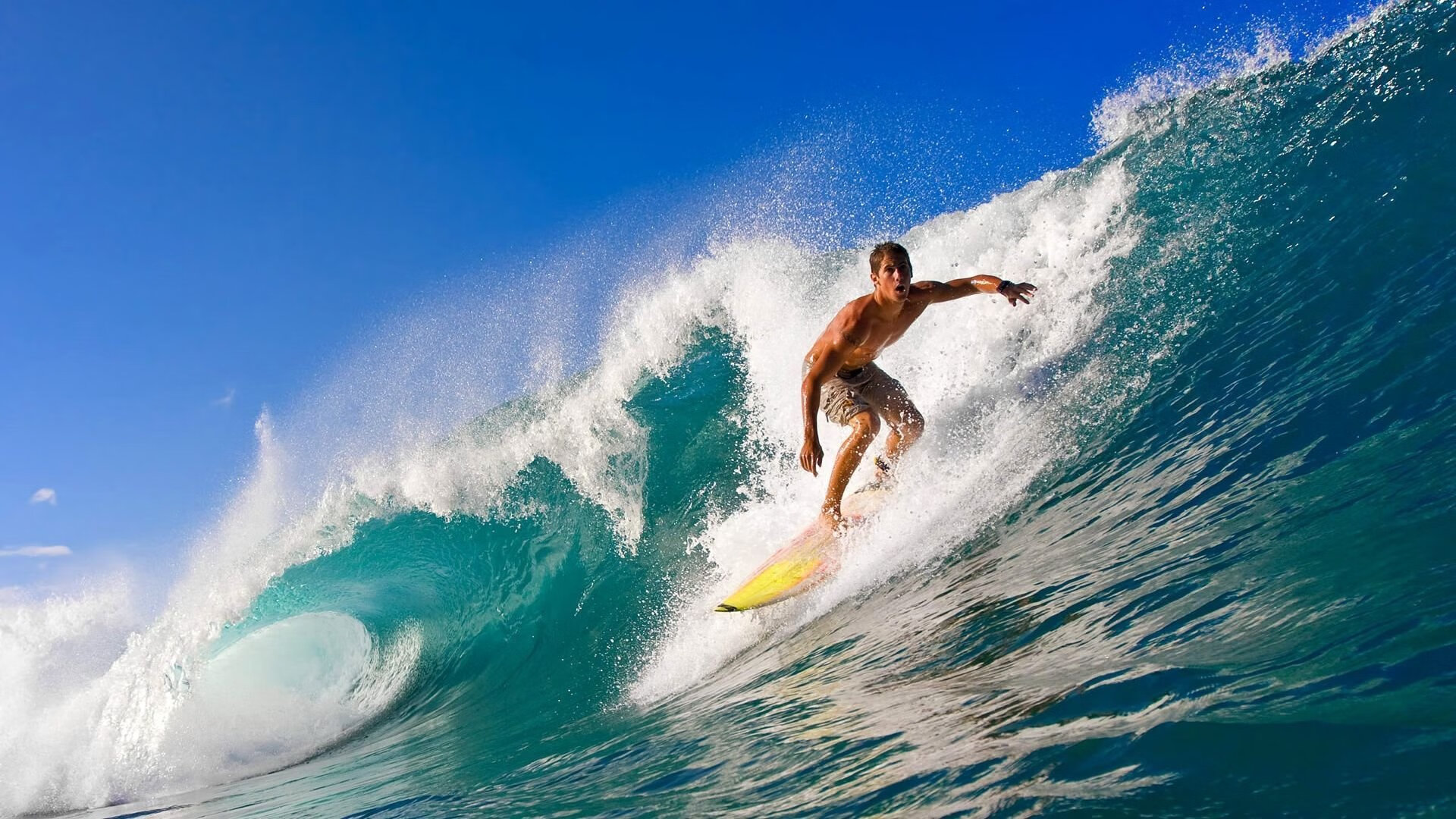 赛道与数据之夜，当F1年度争冠遇上切特的全面爆发