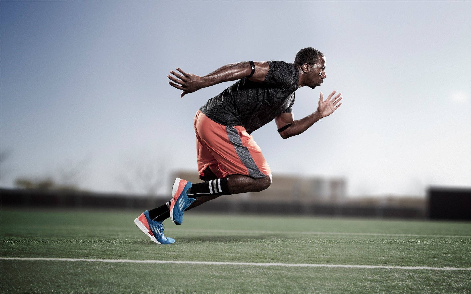 京多安一锤定音,荷兰险胜芬兰彰显中场核心价值